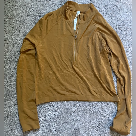 NWOT Lululemon Long Sleeve Yellow Cropped Half Zip - Picture 2 of 9